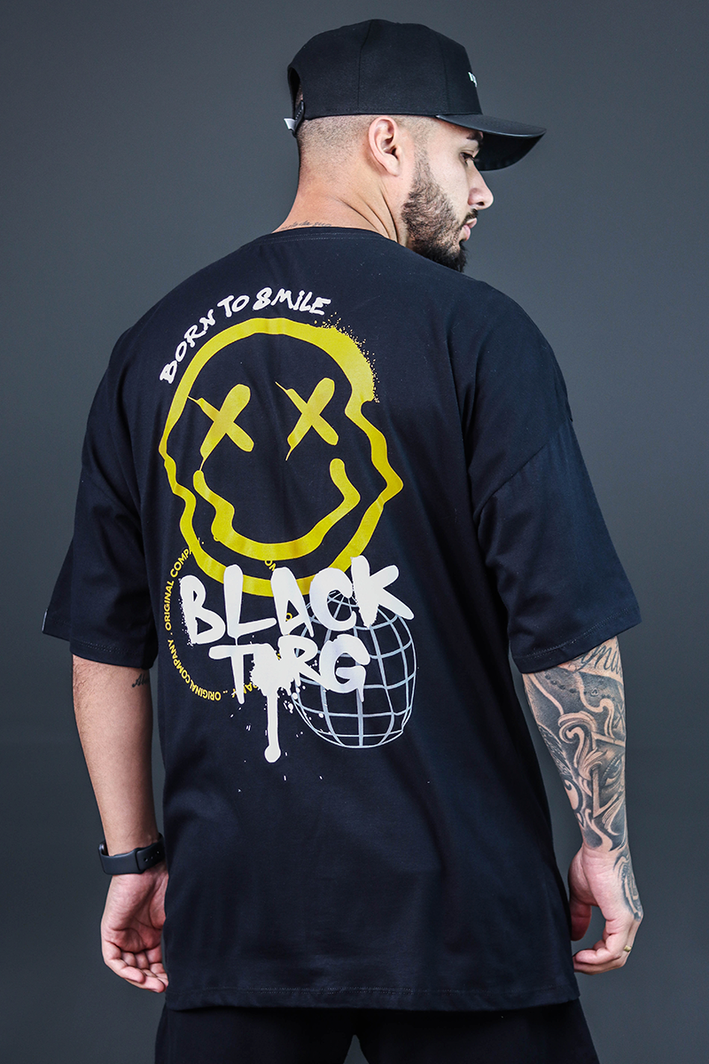 Camiseta Oversized Black Smile