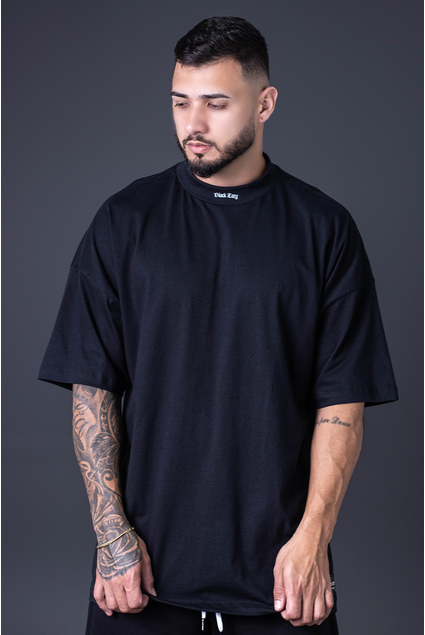 Camiseta Oversized Turtleneck Black