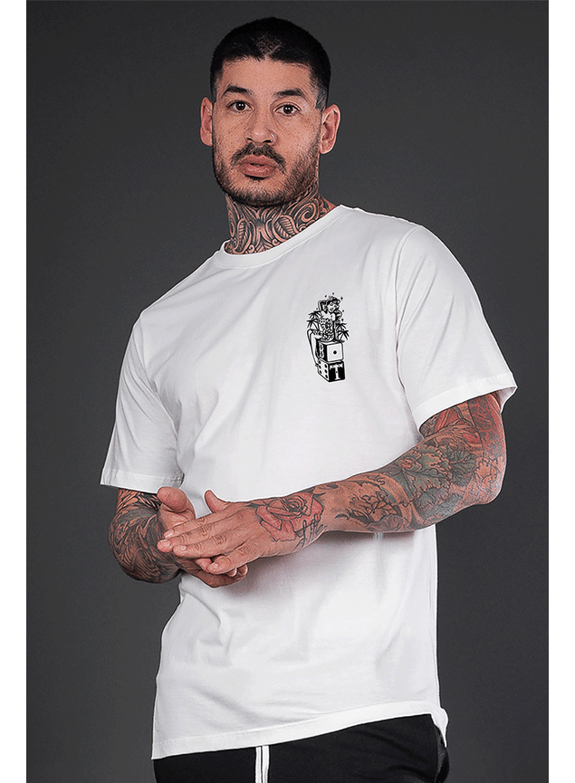 branca mauro regular basica 3 4 png 0006 camada 3