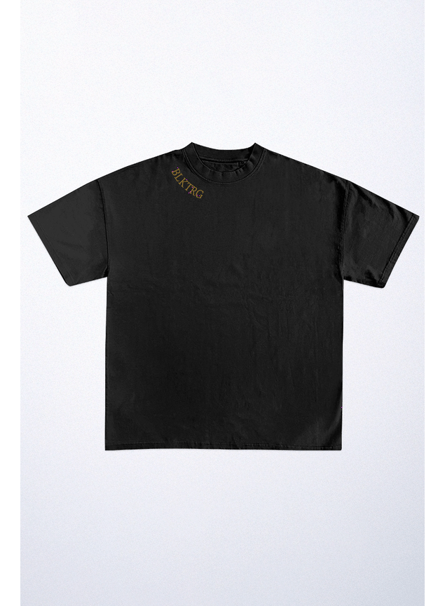 camiseta oversized black amulet