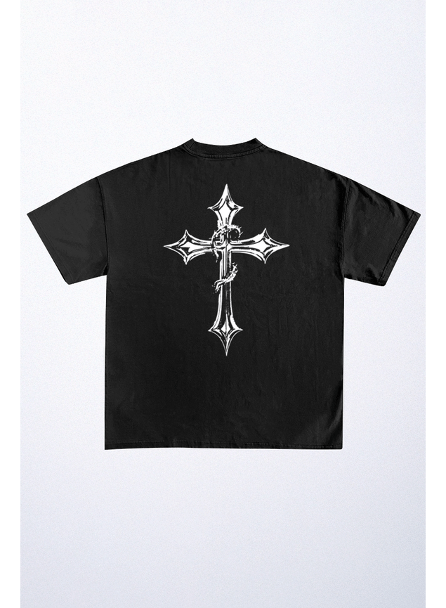 camiseta oversized cross